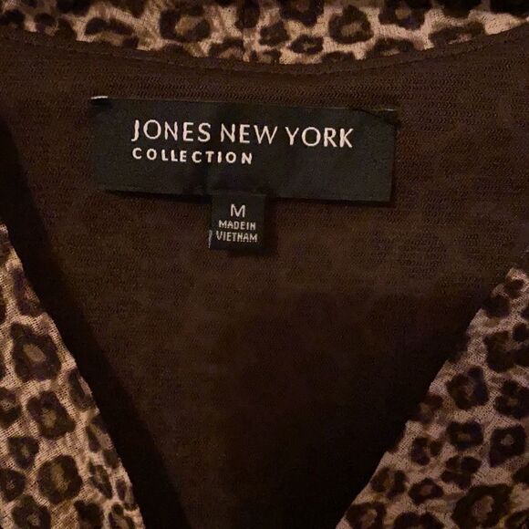 Animal print blouse    - Picture 2 of 6